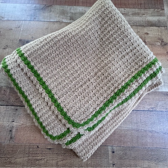 Granny Stitch Blanket Handmade Queen Size Tan with Green Trim